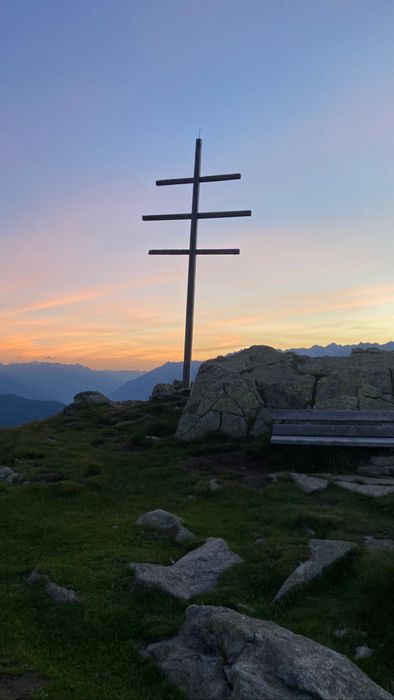 Sonnenuntergang am Hausberg von Schenna